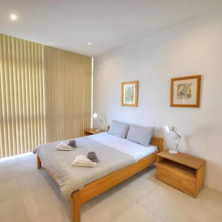 Large And Comfortable 2-bedroom In Dbri1-1 San Ġiljan