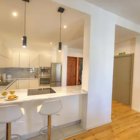 Apartamento Large And Comfortable 2-bedroom In Dbri1-1 *